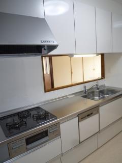 広く明るくあたたかく