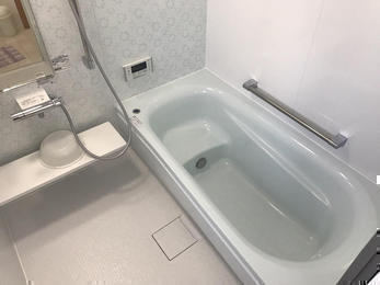 softな床でhotなbathroom～幸せ行きのリフォーム大成功～