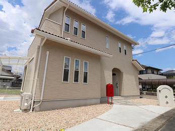 シンプルかわいいプロヴァンスハウス