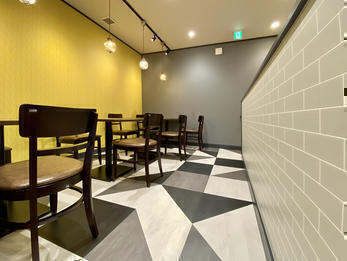 カフェスタイルのインドカレー屋さん