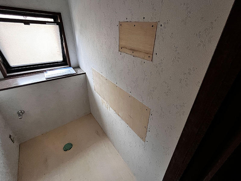 甲賀市 トイレリフォーム 施工中｜滋賀でリフォームするなら匠工房