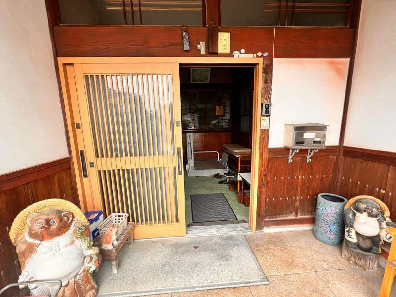 甲賀市 玄関リフォーム 施工前｜滋賀でリフォームするなら匠工房