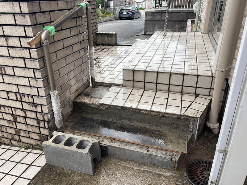 大津市 手すりリフォーム 施工中｜滋賀でリフォームするなら匠工房