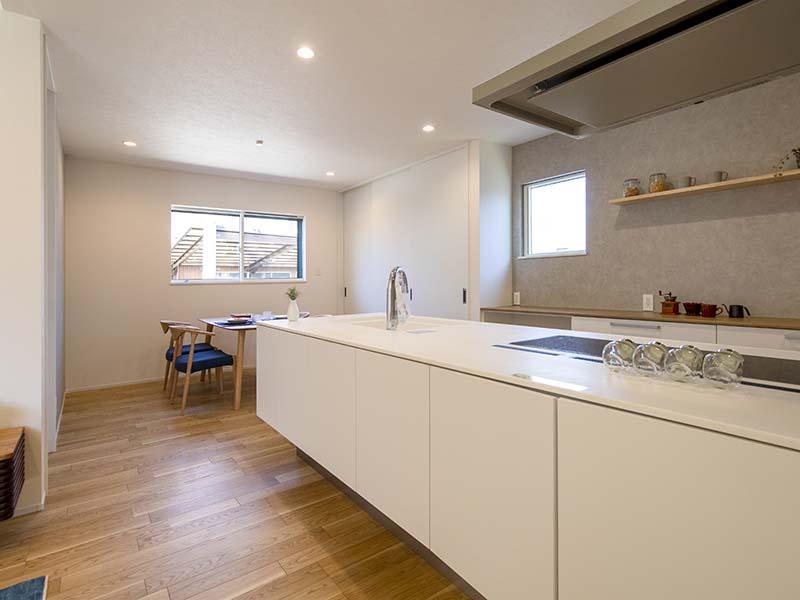 甲賀市注文住宅の新築施工事例 対面キッチン｜滋賀で新築なら匠工房へ