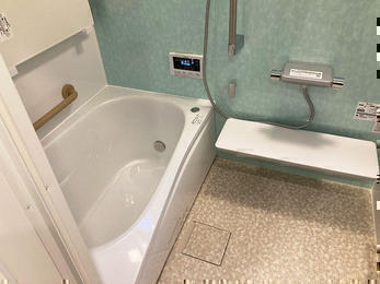 暖かく清潔感のあるお風呂に