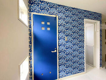 花柄が映える、こだわりの空間