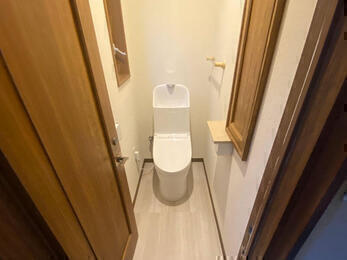 お掃除しやすい、快適トイレへ